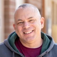Dr. Ari Zelmanow