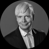 Tim Suthau