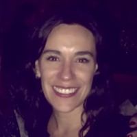 Vivian De la Mora