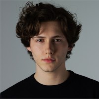 Nicholas Giau