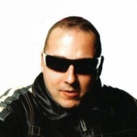 Brett R