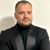 Liviu Dinu
