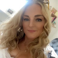Lyndsay Garnett
