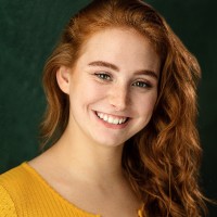 Sophie Groves