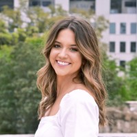 Caroline Songy, Mba
