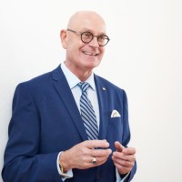 Prof. Dr.-Ing. Thomas Herlan