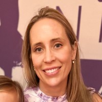 Kristin Phillips, Pe