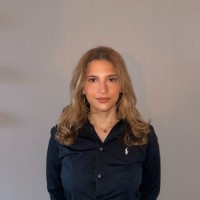 Lara Riad