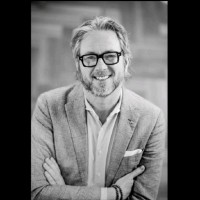 Peter Thuis