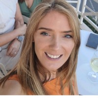 Laura Bennett