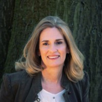 Anne J. De Groote