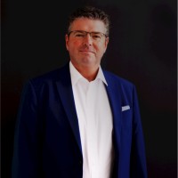 Bruce Mackinnon
