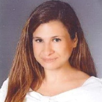 Esra Akar
