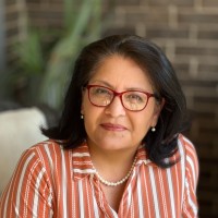 Gloria Torres