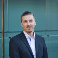 Dr. Lennart Schwalgun