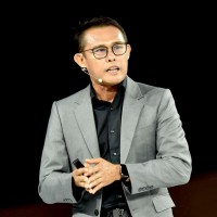 Edsel Paglinawan, ECE, MBA