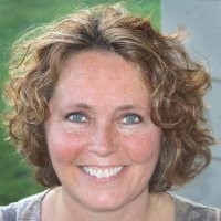 Elizabeth Giles, Rn