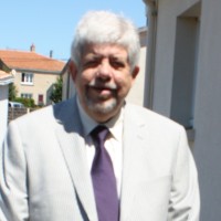 David Manns - MRICS, FCABE, MCIOB, MCIAT.