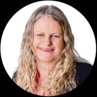 Julie Orr