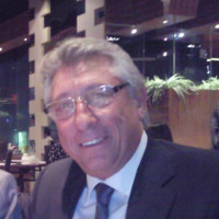 Malcolm Robertson