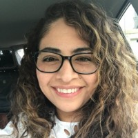 Julie Leanos Valencia