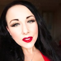 Dr. Farrah Leigh