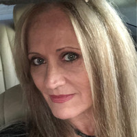Sandra Knight