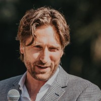 Dustin Hartman