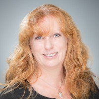 jo simmons