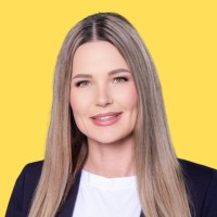 Claudia Snow