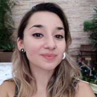 Débora Mantovani