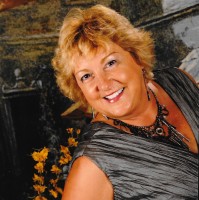 Debra Cruce