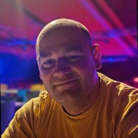 Mark van der Veen MMIT-Trilingual