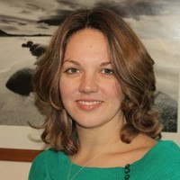 Dr Louise Ennew