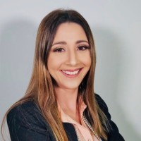 Renata Moraes Giron