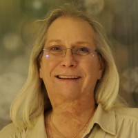 Dr. Robbie L. De Leur