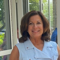 Laurie Bova