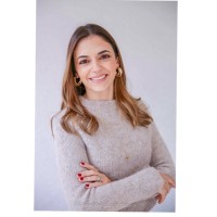 Flávia Stievani