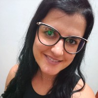 Ariane Azevedo