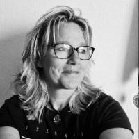 Belinda De Jong