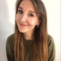 Julia Leschik
