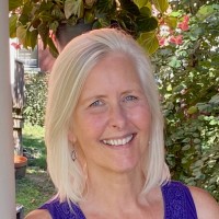 Debbie VanKuiken, PhD, RN, AHN-BC, SGAHN