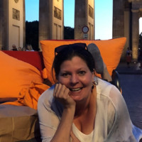 Sandra Goss