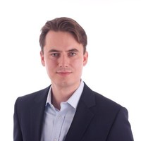 Dr. Andreas Schroeter