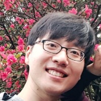 김우석