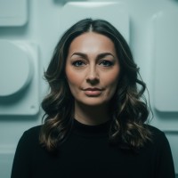 Nina Amjadi