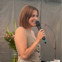 Julia Neitz