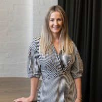Laura Wood (Saunders)