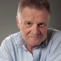 Peter Strauss