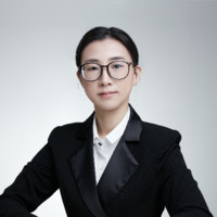 Helen He